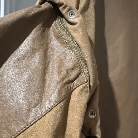 Vintage Avanti Leather Bomber Jacket & Convertible Vest w/ Removable Sleeves - Picture 3 of 10